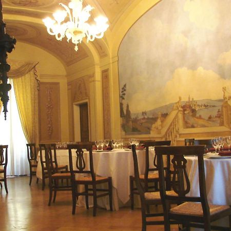 Hotel Palazzo Brunamonti Беванья Экстерьер фото