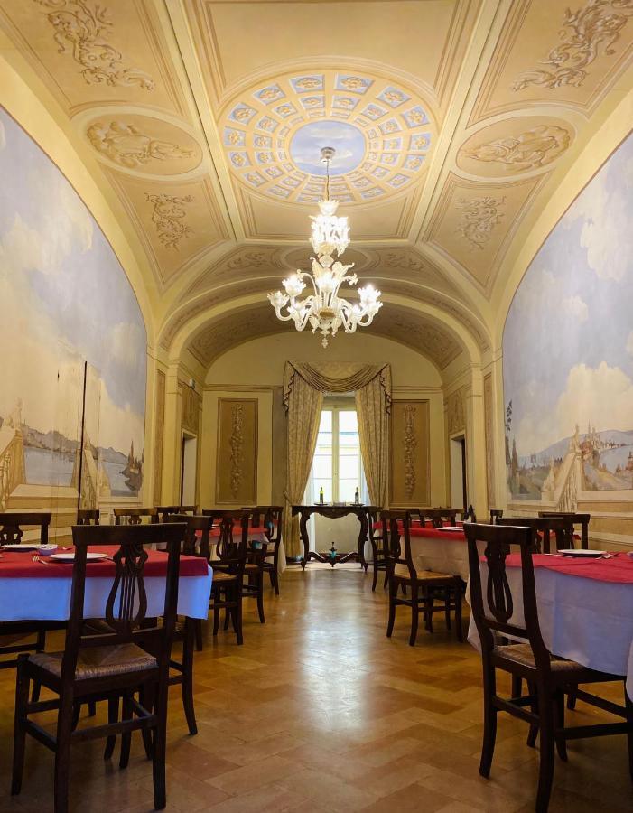 Hotel Palazzo Brunamonti Беванья Экстерьер фото