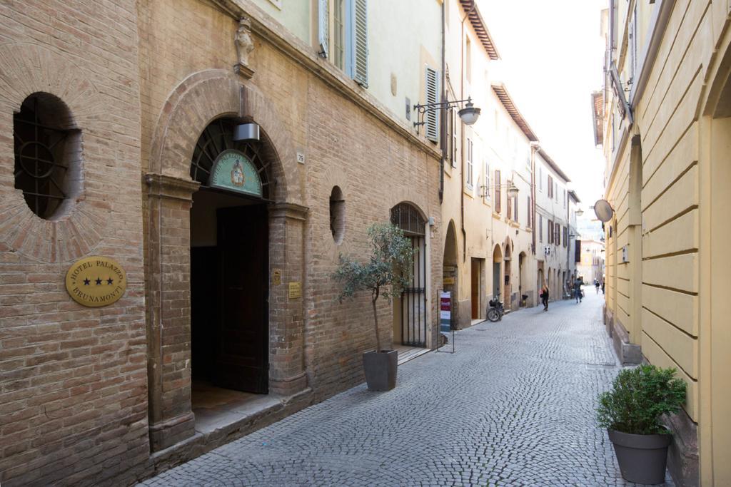 Hotel Palazzo Brunamonti Беванья Экстерьер фото