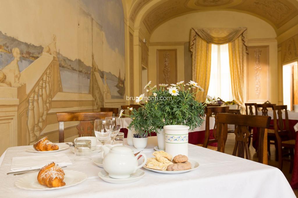 Hotel Palazzo Brunamonti Беванья Экстерьер фото